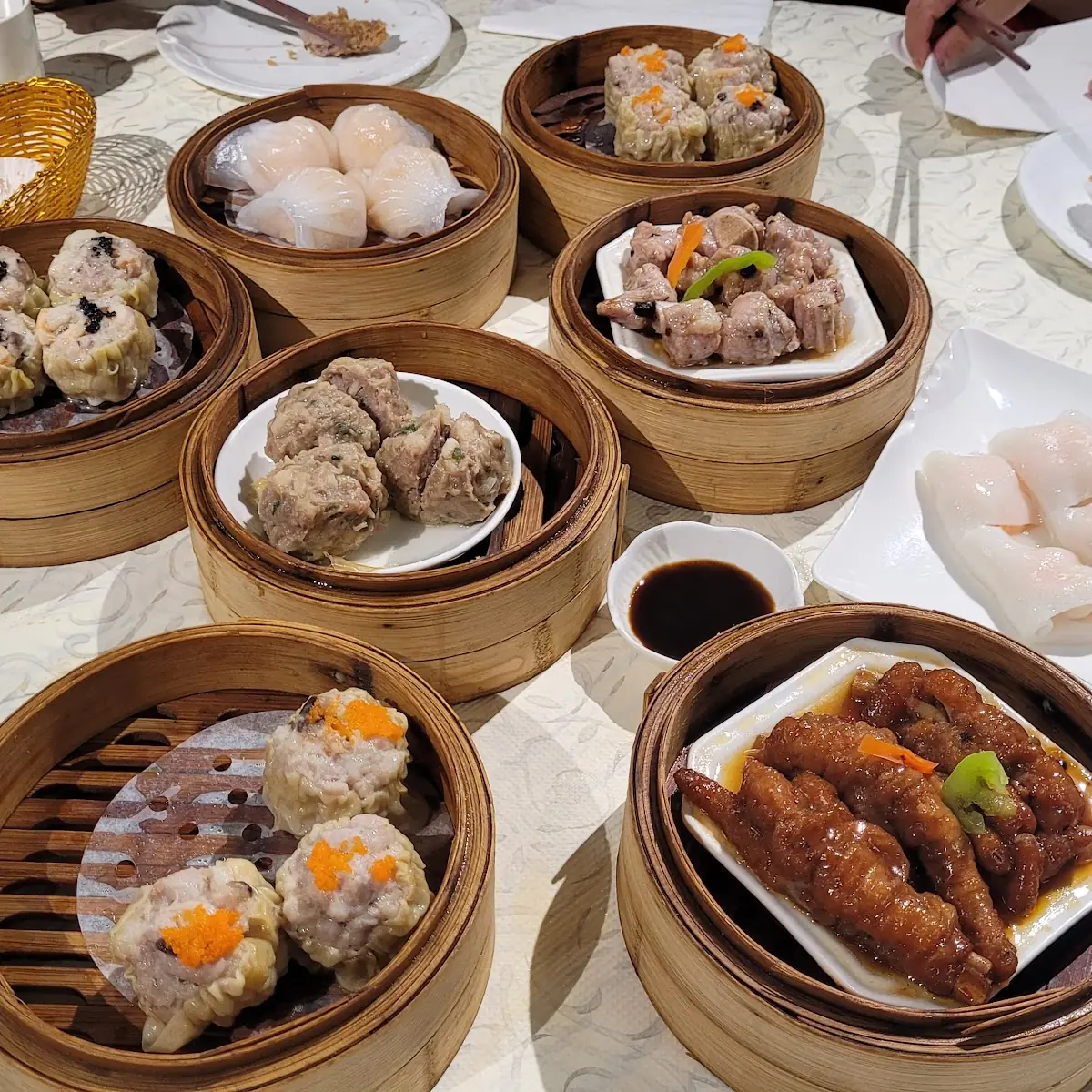 幸運蝦餃皇 c shrimp dumplings